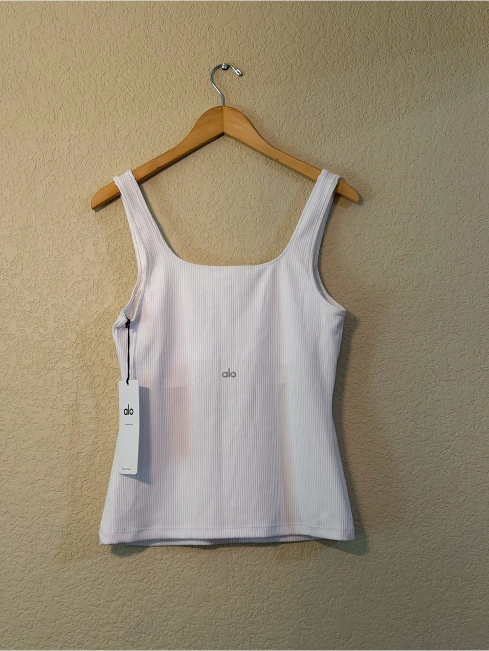 NWT* Alo Yoga Womens White Ribbed Tank Top, Sz LG